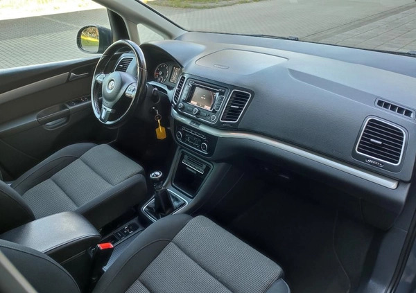 Volkswagen Sharan cena 39900 przebieg: 238000, rok produkcji 2011 z Będzin małe 254